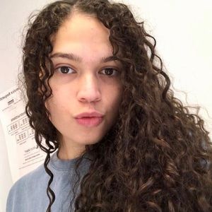 Meet your Posher, Monique